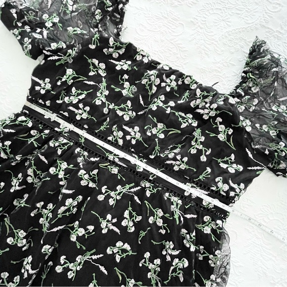 NWT Lulus Radiant Love Black Floral Embroidered Short Sleeve Skater Dress 2X - Picture 7 of 9